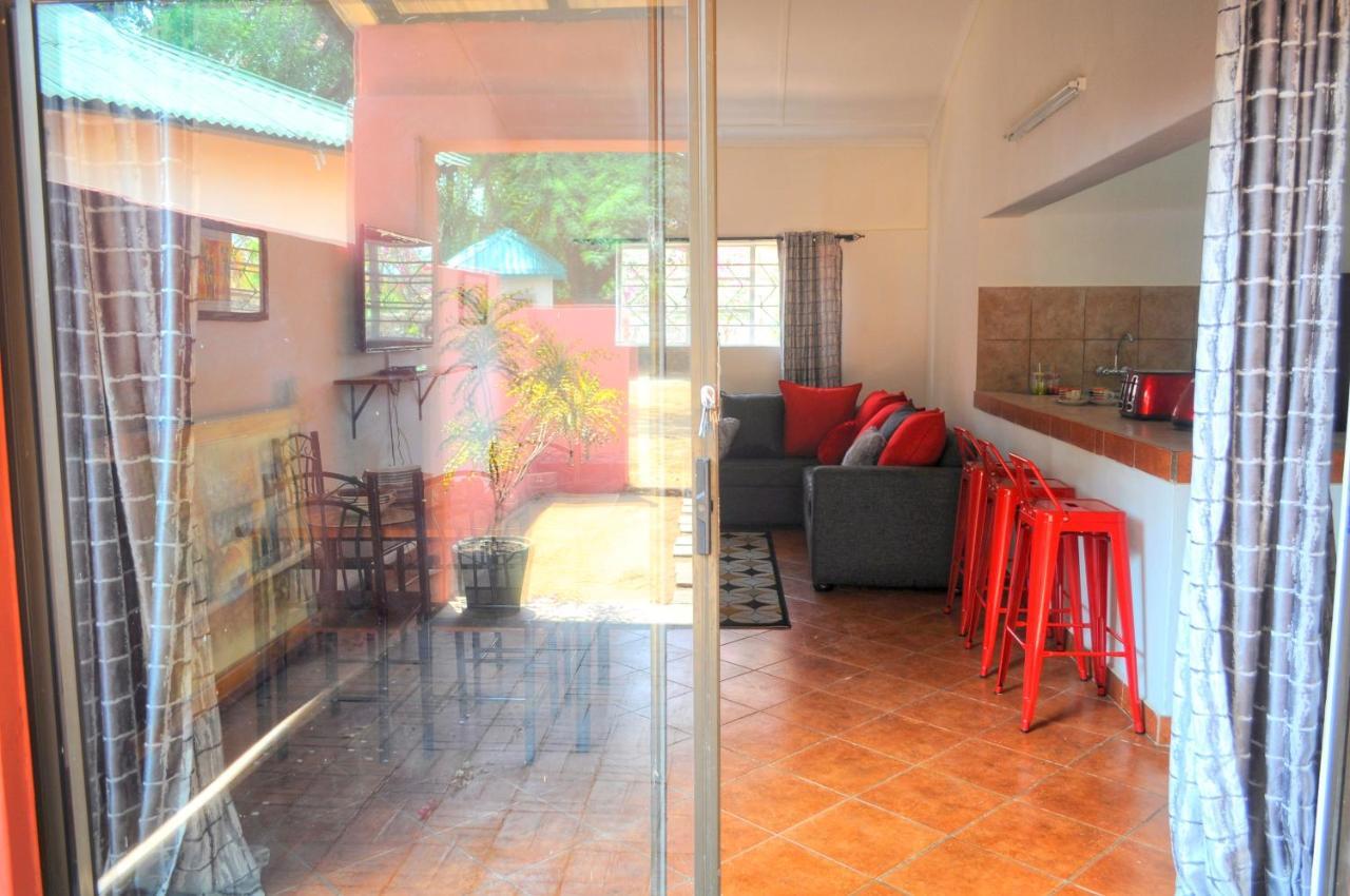 Butterfly Apartments Livingstone Bagian luar foto