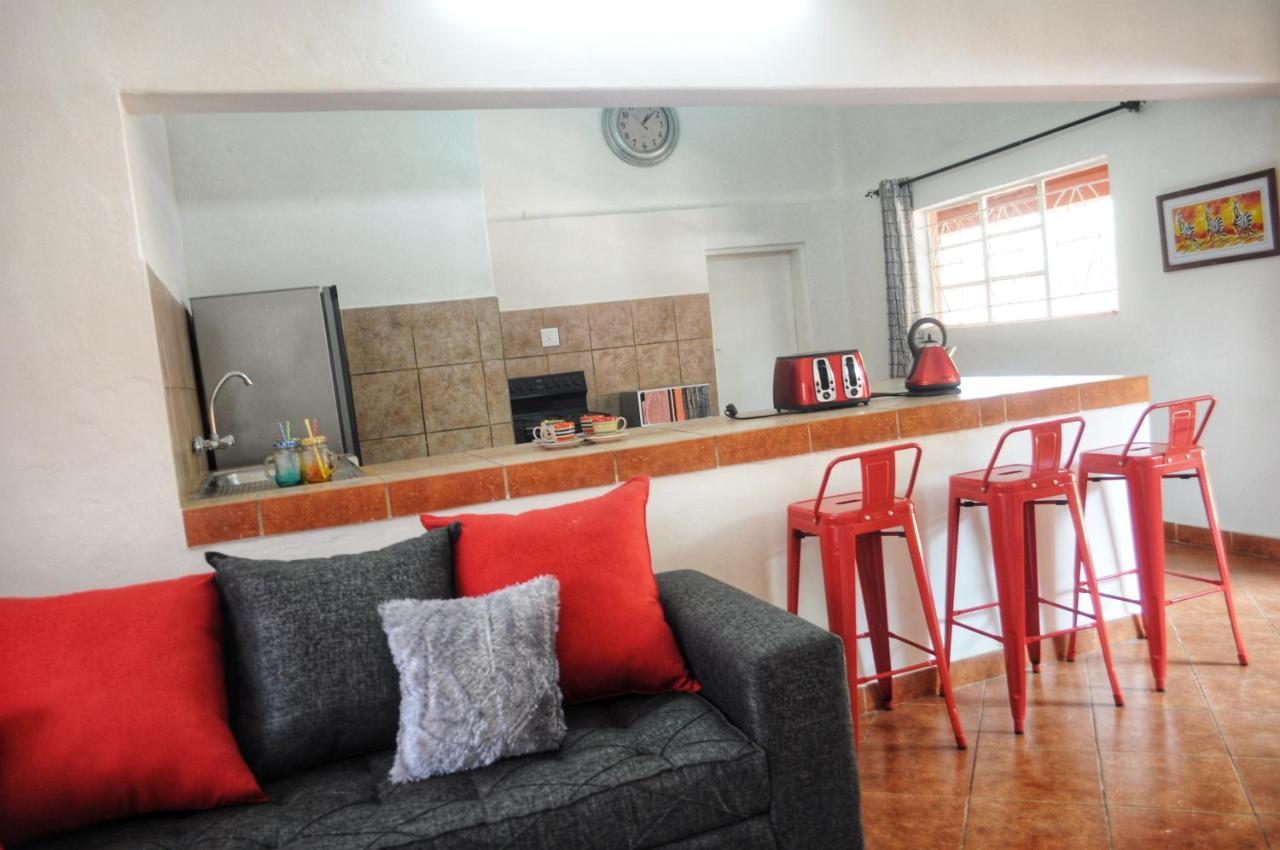 Butterfly Apartments Livingstone Bagian luar foto